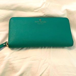 Kate spade crosshatch leather Long zippered wallet